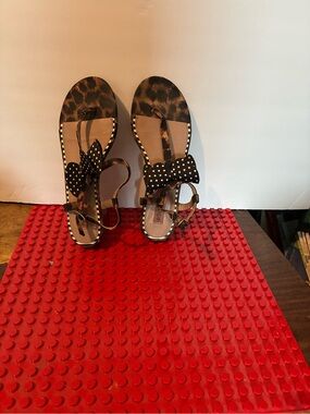 Betsey Johnson Women’s Leopard Print Bow T-Strap Sandals - Brown and Black